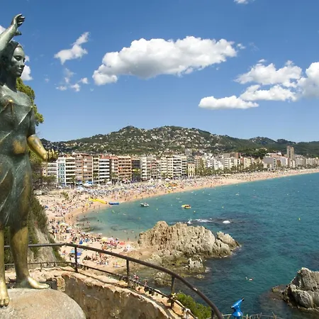 In Lloret Near Lloret Appartement