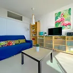 In Lloret Near Lloret Apartman *