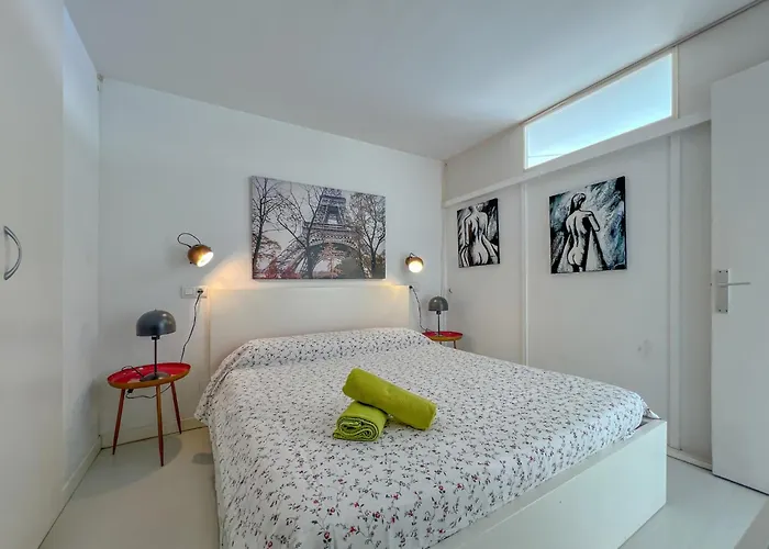 In Lloret Near Lloret * Льорет-де-Мар